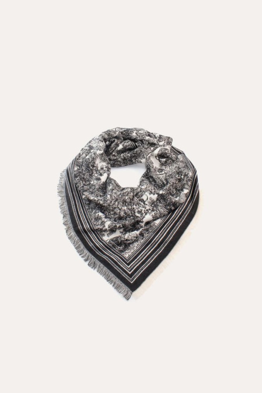 Women Wonderlust | Printed Wool Scarf Black/Beige